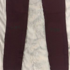 Victoria secret’s PINK seamless pants XS